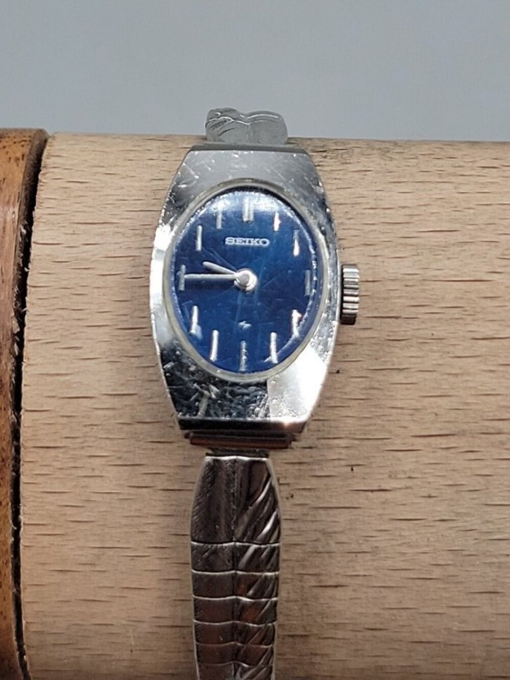 VTG 1971 Seiko 11-7039 Ladies Mechanical Watch Blue Dial 17mm 6" Textured Band - Picture 6 of 16